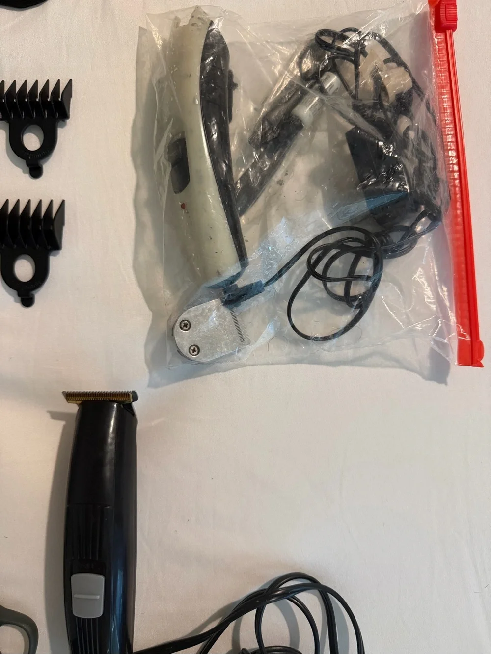 1 Wahl + 2 ConAir Trimmers + 2 Blend Friend Fade Combs + Thinning Scissors LOT